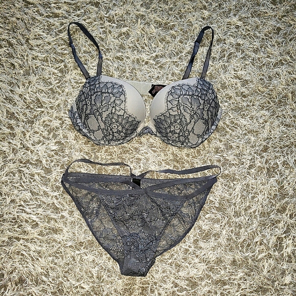 Victoria Secret Very Sexy Gray Bra & Panty Set